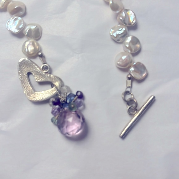 Real pearl necklace w/ silver heart toggle clasp & multi-stone cluster accent - Picture 3 of 3